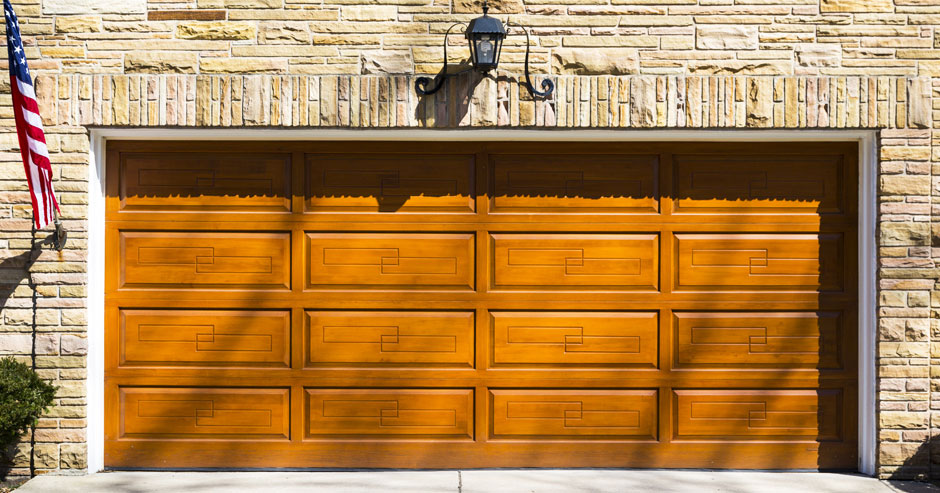 Overhead garage door installation Tarzana